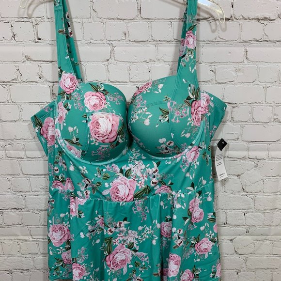Torrid Size 6 One Piece Suit Bathing suit NWT